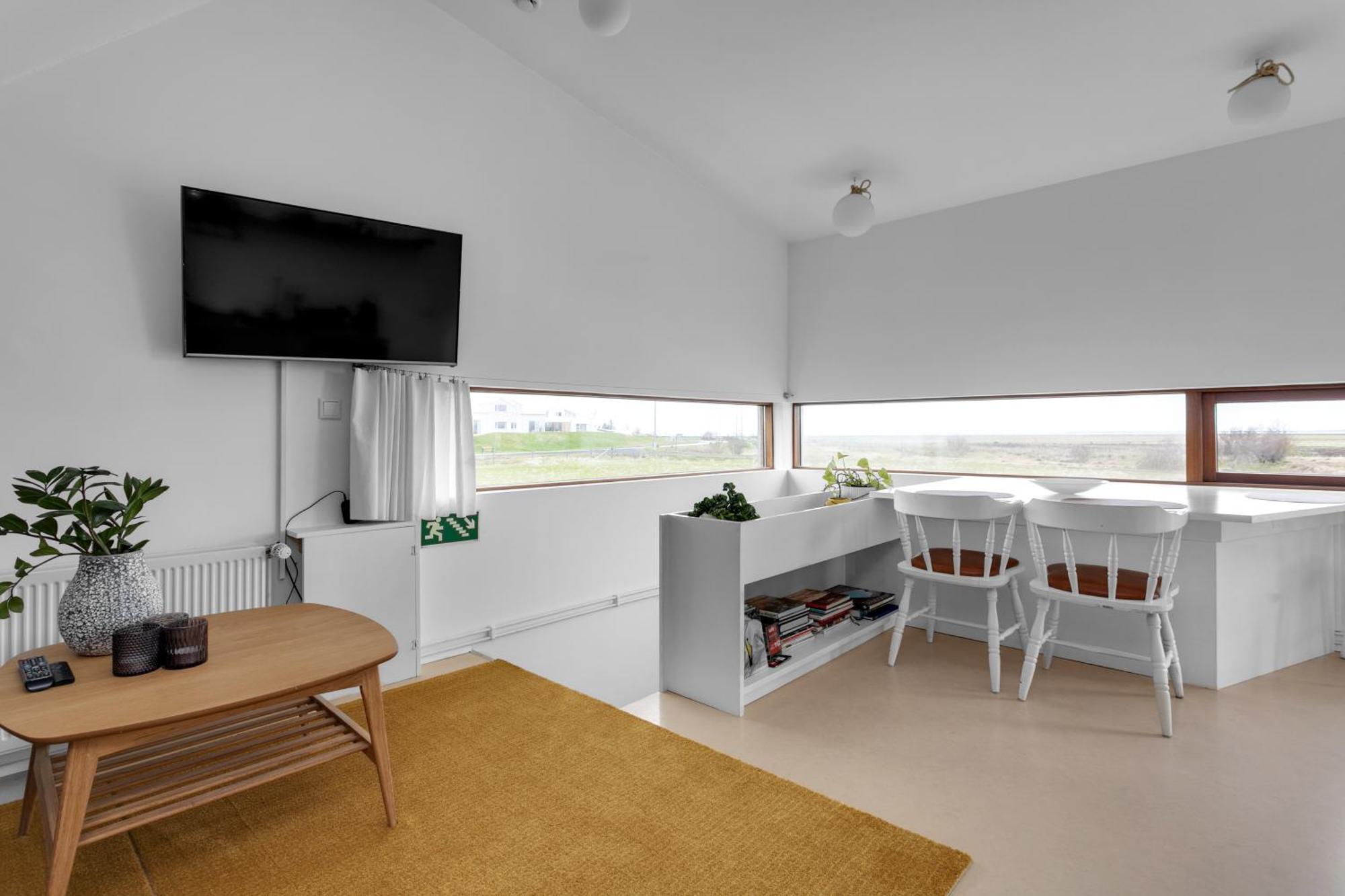 Eyvindarholt Guesthouse Alftanes Экстерьер фото