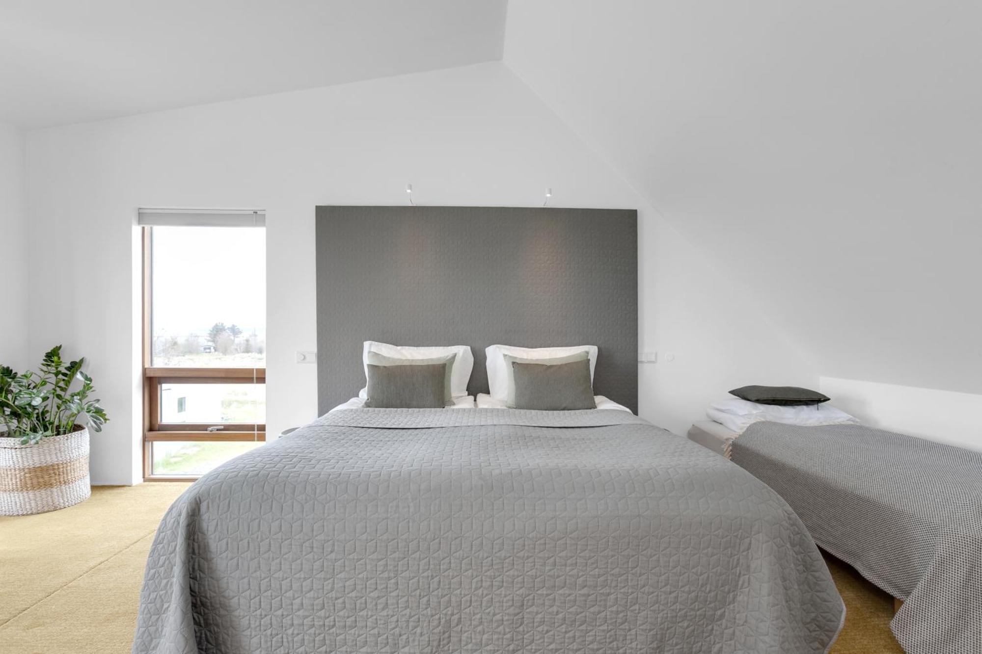 Eyvindarholt Guesthouse Alftanes Экстерьер фото